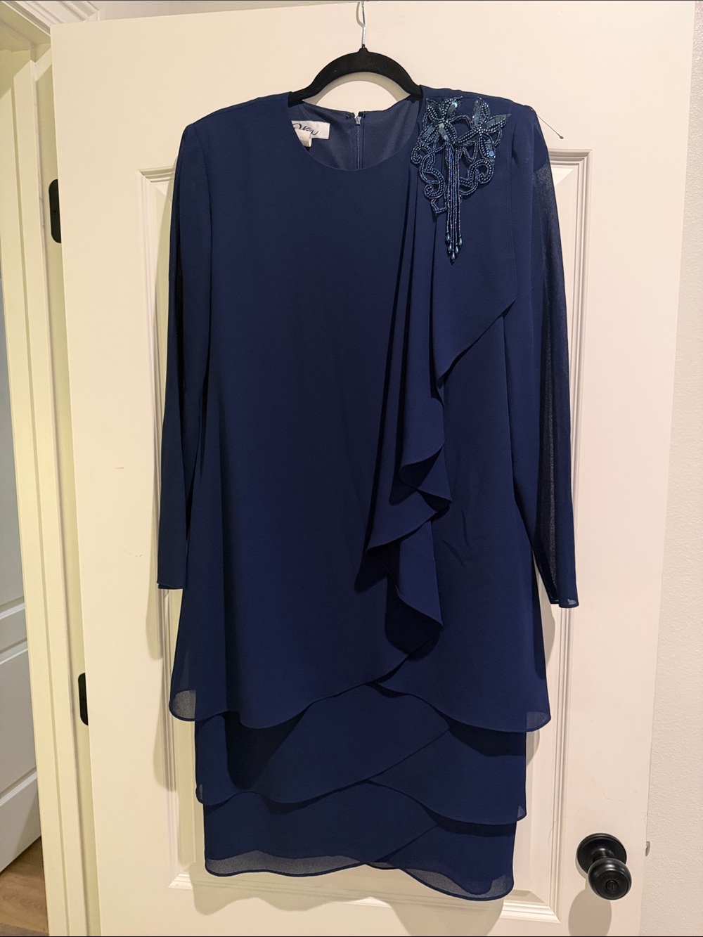 Patra size 10 navy dress with broach